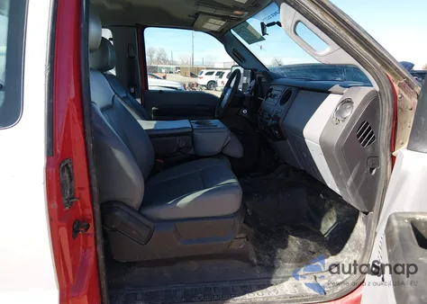 2015 Ford F-250 Xl z USA, uszkodzony, nr VIN 1FT7X2B63FEC90950